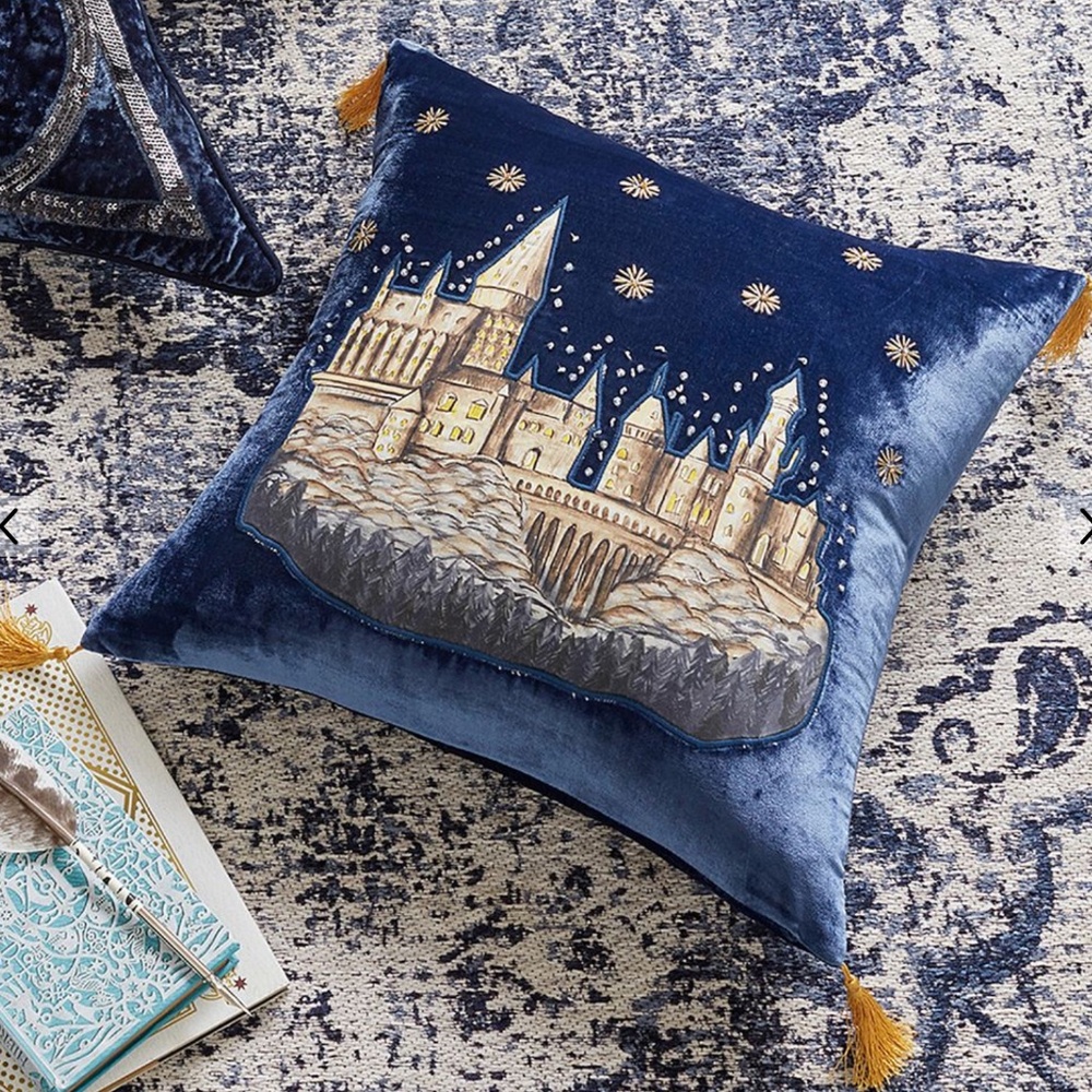 Harry Potter™ Hogwarts™ Castle Pillow Cover